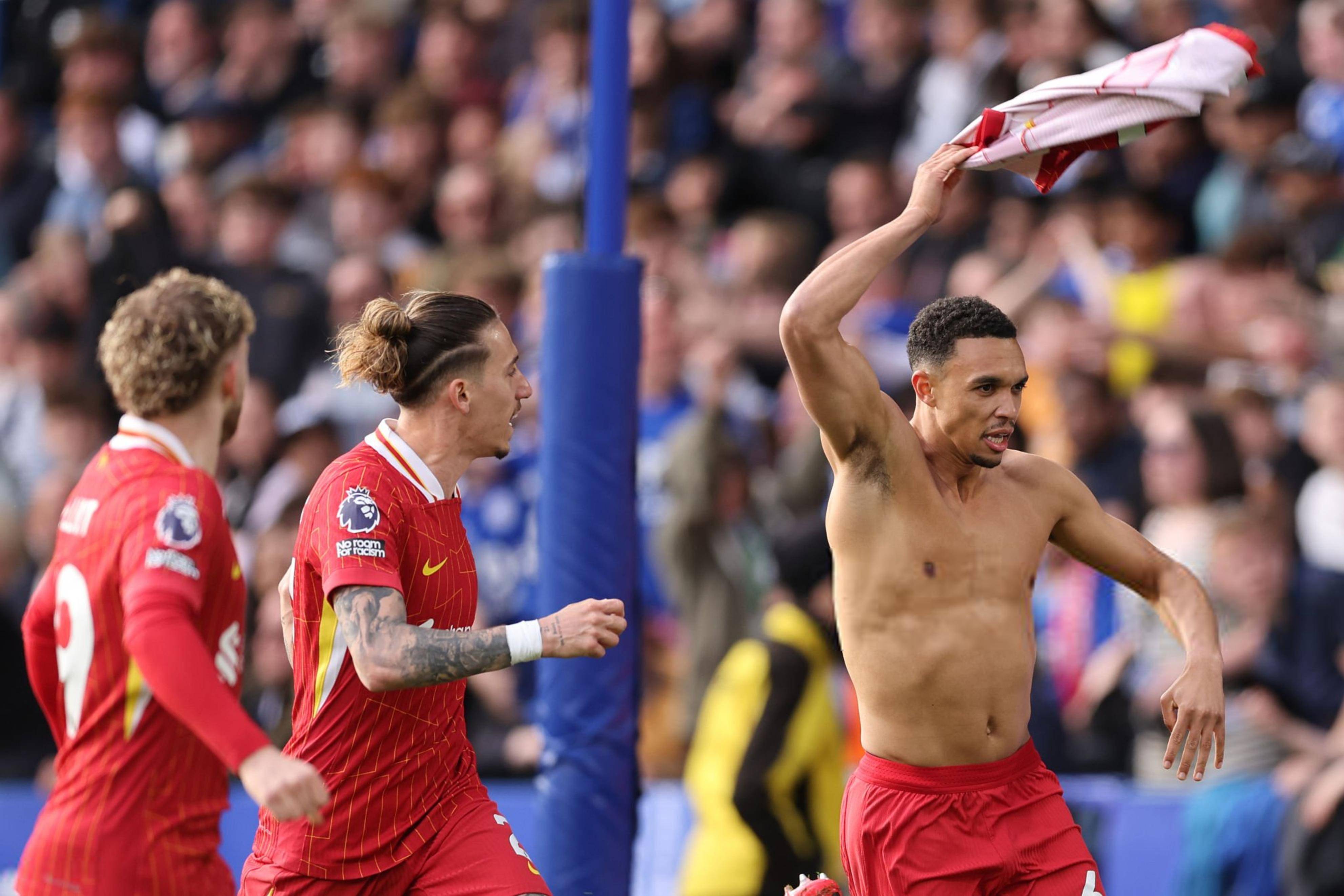 爱游戏正版体验-包含勇士不断突破！，萨拉赫连续十场比赛得分超过险胜上演精彩一战的词条